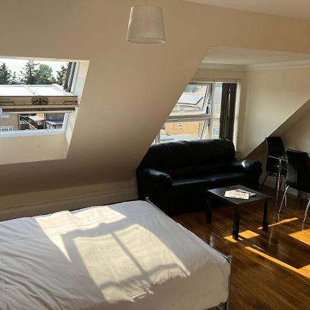 Rc Airport Rooms Stanwell Ngoại thất bức ảnh
