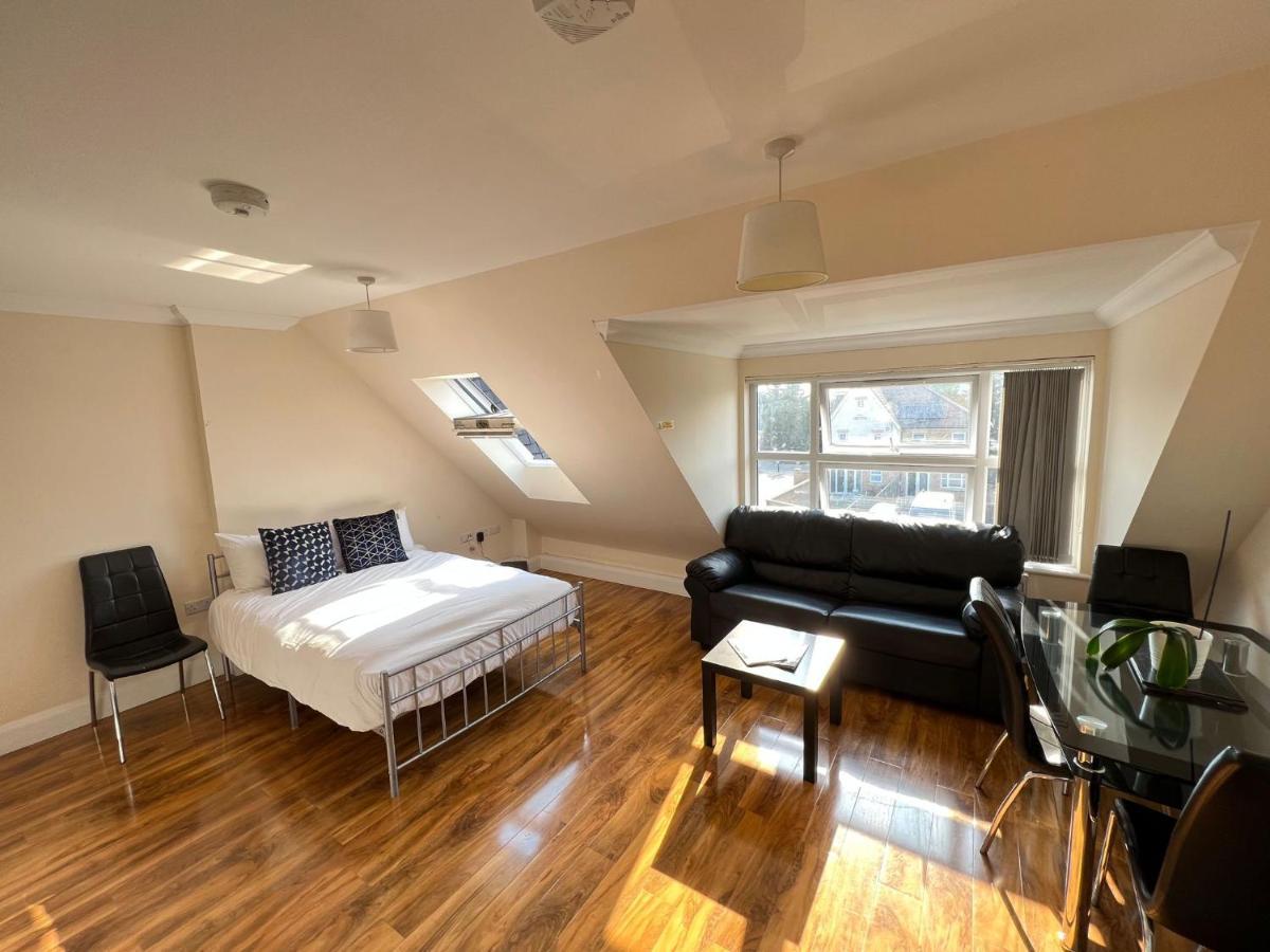 Rc Airport Rooms Stanwell Ngoại thất bức ảnh