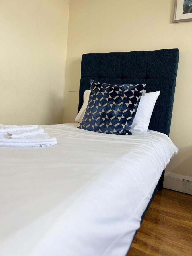 Rc Airport Rooms Stanwell Ngoại thất bức ảnh