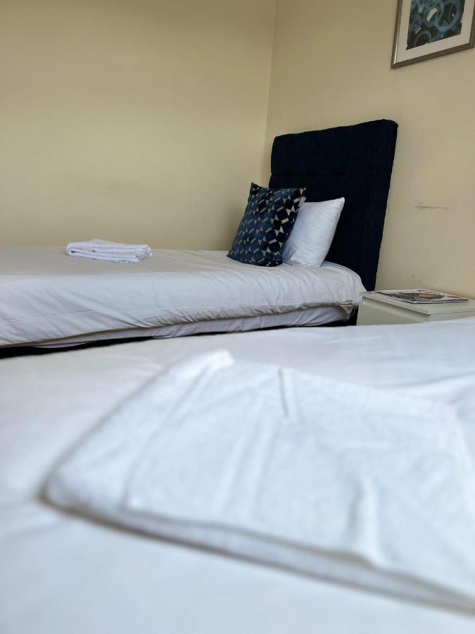 Rc Airport Rooms Stanwell Ngoại thất bức ảnh